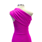 Vista trasera del vestido fucsia asimétrico Valuta